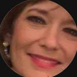 Kaye Holcomb's Instagram, Twitter & Facebook