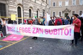 Leggi illimitatamente tutti gli articoli del sito. A Milano Una Manifestazione Per Il Ddl Zan I Sentinelli Basta Attese Il Tempo E Scaduto