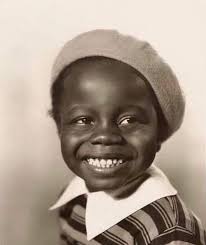 💥 HAPPY BIRTHDAY BILLY WOLFSTONE 💥 12-14-1927 William Lee "Billy"  Wolfstone 11-12-1997 The Three Stooges Short "Three Little Pigskins" was  released in 1934. In it, the boys were supposed to tell their