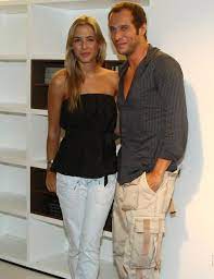 In addition to the acting profession, jose carlos pereira he is also a doctor. Jose Carlos Pereira Ja Me Sinto Em Casa Nesta Novela A Ferver Vidas