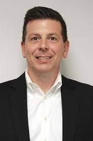 Derrick Root's Instagram, Twitter & Facebook