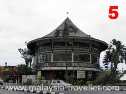 Public bank berhad adalah anak syarikat public bank group yang menawarkan perkhidmatan perbankan konvensional & perbankan islam menerusi public bank islamic. Kuching City Highlights Walk