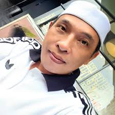 Erwin Alexander Mutiara added a...