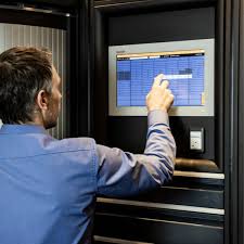 Am zis sa dau o sansa romaniei, sa incetez cu plecatu' si sa ma stabilesc in tara unde is oamenii care vorbesc aceeasi limba, au aceleasi traditii si sunt crescuti sub aceeasi cultura ca si mine. Lingemann Partenerul Dvs Pentru Servicii Logistice Individuale