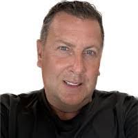 Eric Gallant's Instagram, Twitter & Facebook