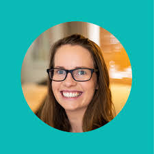 Tara Reynolds's Instagram, Twitter & Facebook