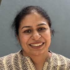 Aaron Holman's Instagram, Twitter & Facebook