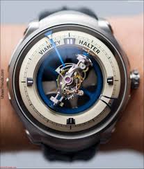 Vianney halter is more an eccentric artist with a strong bent on watchmaking than a adroit businessman. Vianney Halter Deep Space Tourbillon Uhr Hands On Halter Hands Space Tourbillon Vianney Watches For Men Luxury Watches For Men Cool Watches