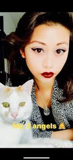 Crystal Charron's Instagram, Twitter & Facebook