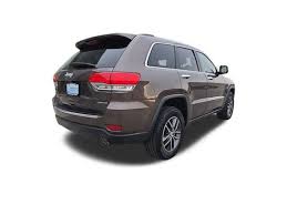 Image result for Walnut Brown 2018 Grand Cherokee