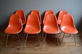 Fibre de verre dinant la chaise. Chaises Charles Ray Eames Dsx L Atelier Belle Lurette Renovation De Meubles Vintage