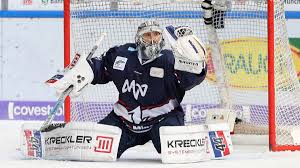 Petr cech ehemaliger fußballspieler aus tschechien torwart zuletzt bei fc arsenal * 20.05.1982 in plzeň, cssr Eishockey Halt Auch Ohne Kelle Sport Sz De