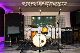 Mixer/engineer/producer with top notch recording studio in east london is offering 50% off lockdown deals to all independent musicians, bands, solo artists and labels, to help. Recording Studios In East London The Blue Studios