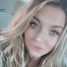 Debra Wilmoth's Instagram, Twitter & Facebook