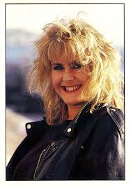 Alison Moyet is simply best female artist Britain has ever produced and  it's privilege to see her