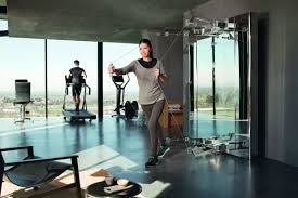 Es hora de aprender cómo montar un gimnasio en casa ¡comencemos! Montar Un Gimnasio En Casa Equipos De Gimnasio Technogym