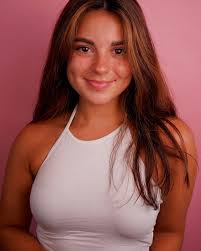 gi (@gianna.gannon) · Foto dan Reels Instagram