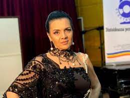Anunțul a fost făcut de jurnalista mara bănică pe cornelia catanga avea 63 de ani. Cornelia Catanga Claims She Is Poor But Her Gesture Gives Her Away What The Artist Is Actually Looking For