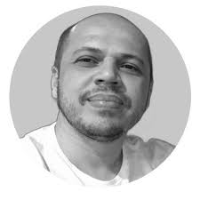 SEGUINDO O LEGADO DO PAI! Clóvis Acosta Fernandes, que ficou conhecido como  Gaúcho da Copa, já esteve acompanhando o Brasil em sete mundiais. Em 2014,  virou um dos símbolos daquele fatídico dia: