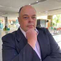 100+ perfis com “Antunes Oliveira”