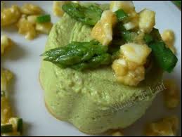 Flan D Asperges Vertes Et Parmesan Vinaigrette Mimosa Nuage De Lait Entree Asperge Repas De Paques Cuisine Vegetarienne
