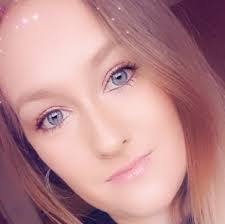 Casey Rawlings's Instagram, Twitter & Facebook