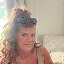 Monica Lavette's Instagram, Twitter & Facebook