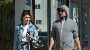 Leonardo dicaprio and camila morrone are pros at keeping their relationship under wraps from public scrutiny. Fur Model Freundin Leonardo Dicaprio Wird Zum Insta Husband Promiflash De