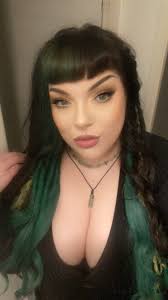 Favorite website for curly extensions/dreads?