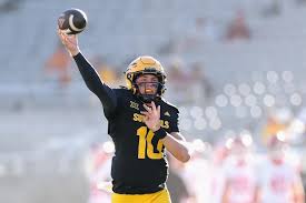 Top transfer QB Sam Leavitt reportedly signing with Lane Kiffin, LSU