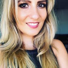 Maria Dima, autor la Andreea Raicu