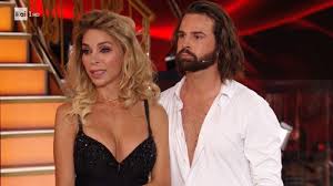 In 1998 he moved to rome to study acting. Vittoria Schisano Ballando Ho Avuto Incomprensioni Con Mia Mamma Lanostratv