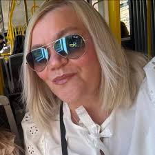 What's Ryanair like with luggage at Alicante airport?