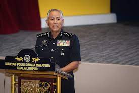 Cara semak scammers online melalaui portal ccid polis jsjk membangunkan portal untuk orang sekiranya nombor akaun/nombor telefon yang dimasukkan mempunyai rekod laporan penipuan dan selain membuat semakan di laman ccid yang disediakan pihak pdrm, terdapat beberapa langkah. Polis Hanya Telefon Individu Untuk Urusan Rasmi Dan Temu Janji Acryl Sani Utusan Borneo Online
