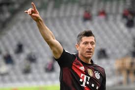 May 23, 2021 · der fc bayern feiert emotionale abschiede und einen denkwürdigen rekord von robert lewandowski. Lewandowski Speaks Out On Bayern Future Amid Chelsea Transfer Speculation