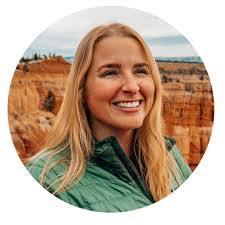 Emily Titus's Instagram, Twitter & Facebook