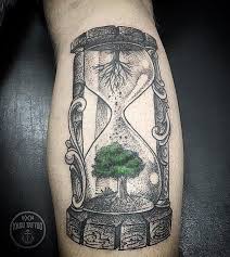 Wearing hourglass tattoo design is a perfect way of expressing the mysterious sides of a personality that one may lack the right words for expressing. 60 Hourglass Tattoo Ideas Cuded