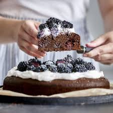 brombeerkuchen mit frischkasecreme und schokolade brombeerkuchen susse kuchen frischkasecreme