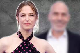 El marido de Martina Klein, padre de uno de sus hijos, que es aún más  famoso que ella