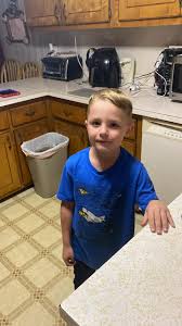 I think she looks good with the bags.