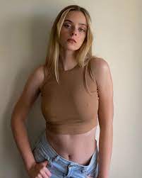 Ashley Rose Harris - Free pics, galleries & more at Babepedia