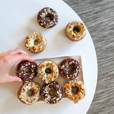 Donuts A La Banane Au Four Et Sans Friture Recette De Julie Recette Nourriture Delicieuse