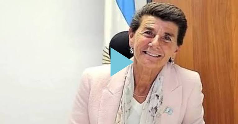 La diputada libertaria Patricia Vázquez reveló públicamente que no sabe  quién hace los DNI - Diario Registrado