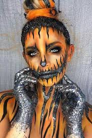 In the real world, halloween is when kids dress up and beg for candy. 15 Horribly Exciting Scary Halloween Makeup Ideas Relystyle
