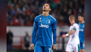 Cristiano ronaldo's juventus jersey will be one of the most popular kits this season, but how much will it set you back to buy your own? Ronaldo S Official Juventus 2019 20 Signed Shirt Charitystars