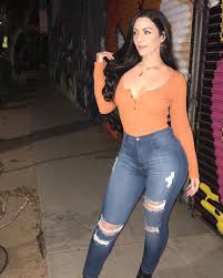 3 991 Likes 111 Comments Viktoria K Viktoria Kay On Instagram Bodysuit And Jeans Fashionnovacurve Bodysuit And Jeans Bodysuit Jeans