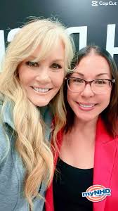 Where is Tracy now!😁 I'm having a super fun time here at @cbhomesource  annual “SPRINGTINI!”💙💐🍸 Thanks @mrs.ppr GAIL PIPER for letting everyone  know where I'm at now😂 Love it!!! #mynhd #cbhomesource