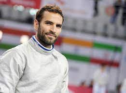 Jul 24, 2021 · hungary's áron szilágyi retains his men's individual sabre title and makes history at the makuhari messe b hall at tokyo 2020. Szilagyi Aron Ki Merem Mondani Hogy Meg Fogom Celozni A Parizsi Jatekokat