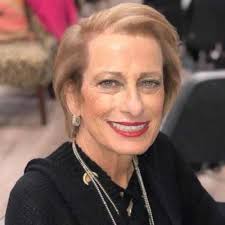 Linda Reade's Instagram, Twitter & Facebook