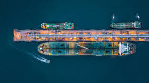 This is low quality, but quite cool to look at. Super Tanker Fotografie Obrazky Bez Licencnich Poplatku Grafika Vektory A Videa Adobe Stock